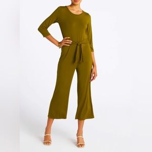 Steve Madden Apparel    Kolita 3 Qtr Sleeve Olive Jumpsuit.   Size MED
